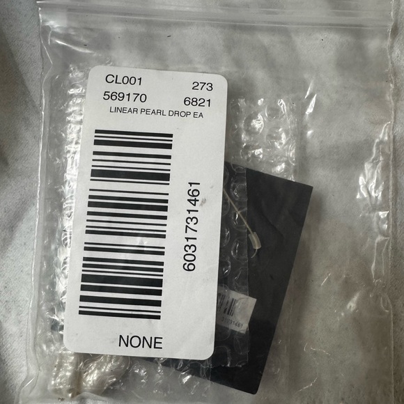 NEW Ann Taylor Linear Pearl Drop Earrings, gold, freshwater pearl - Picture 6 of 9